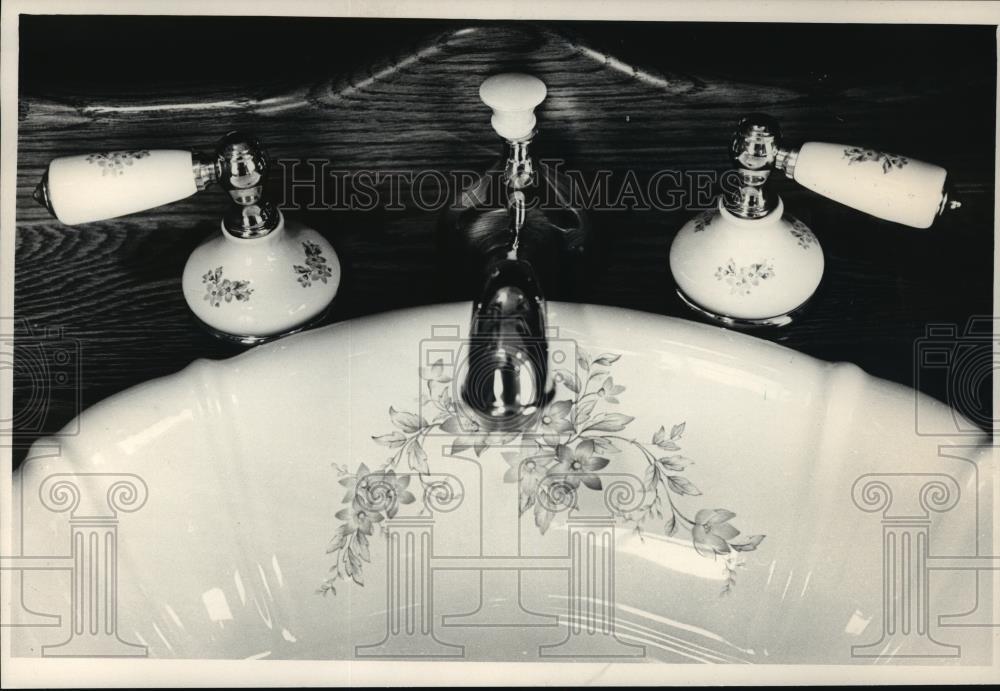 1987 Press Photo European Faucets With Floral Designs On Sink Bowl And Handles