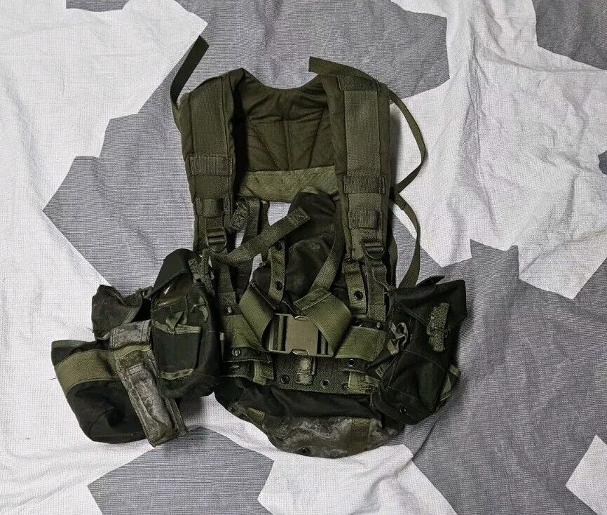 Canadian Army Combat Belt/Webing Kit