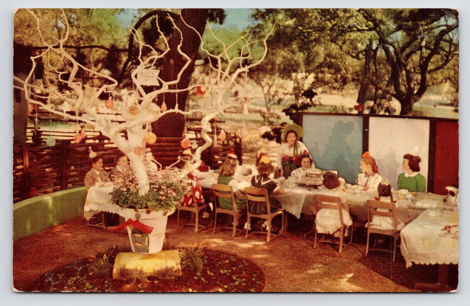 1950s~Childrens Fairyland~Theme Park~SUGAR PLUM TREE~Oakland CA~Vintage Postcard