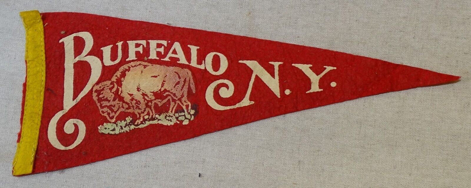 Vintage Buffalo N.Y. small-size Felt Pennant