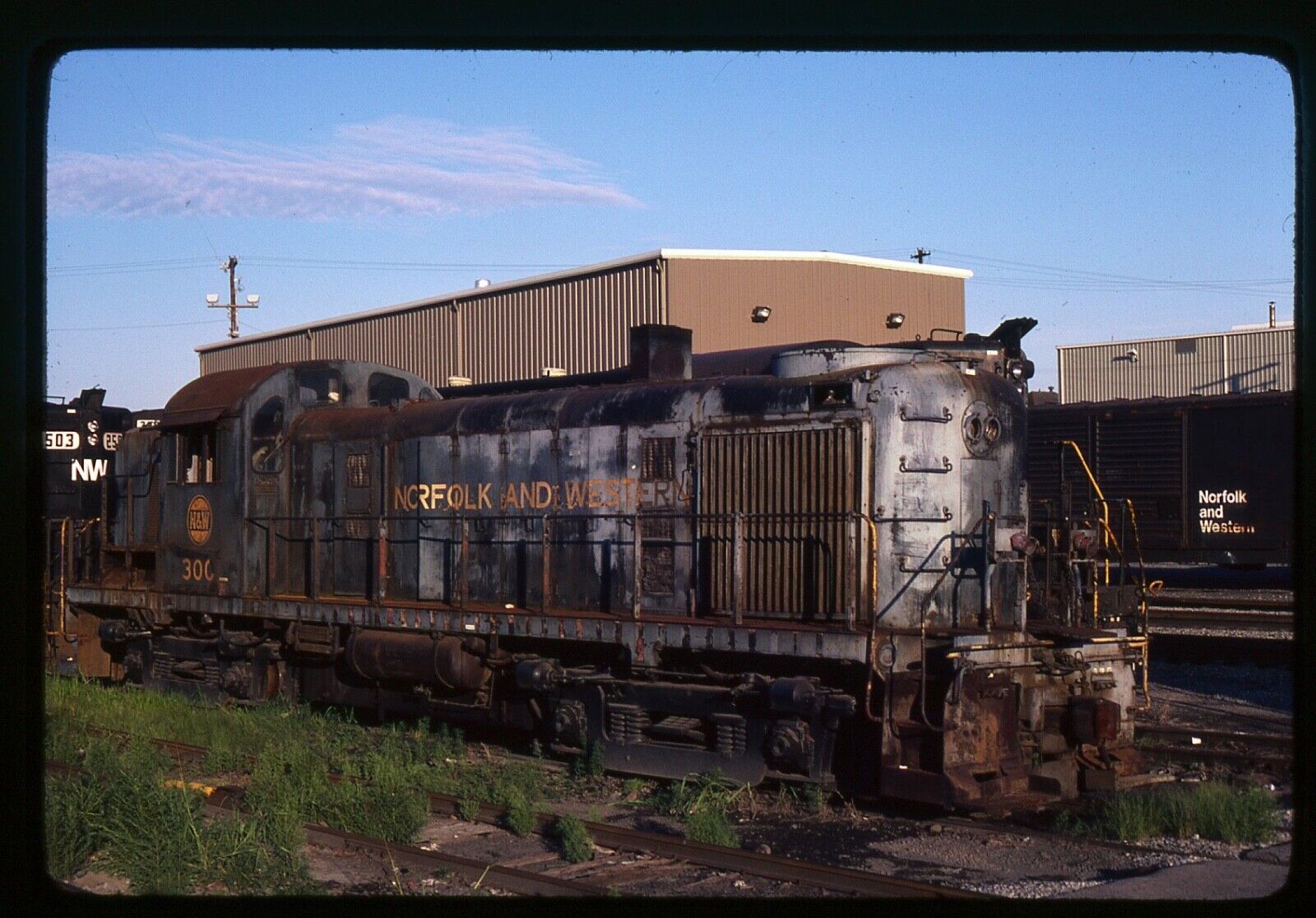 Railroad Slide - Norfolk & Western #300 RS3 Locomotive 1981 Roanoke VA Switcher