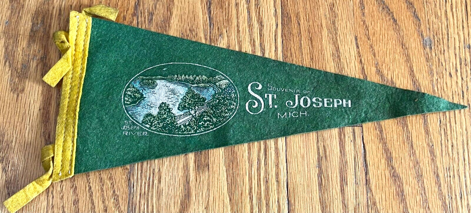 Vintage St. Joseph River Michigan Green Felt Pennant Flag 11x4