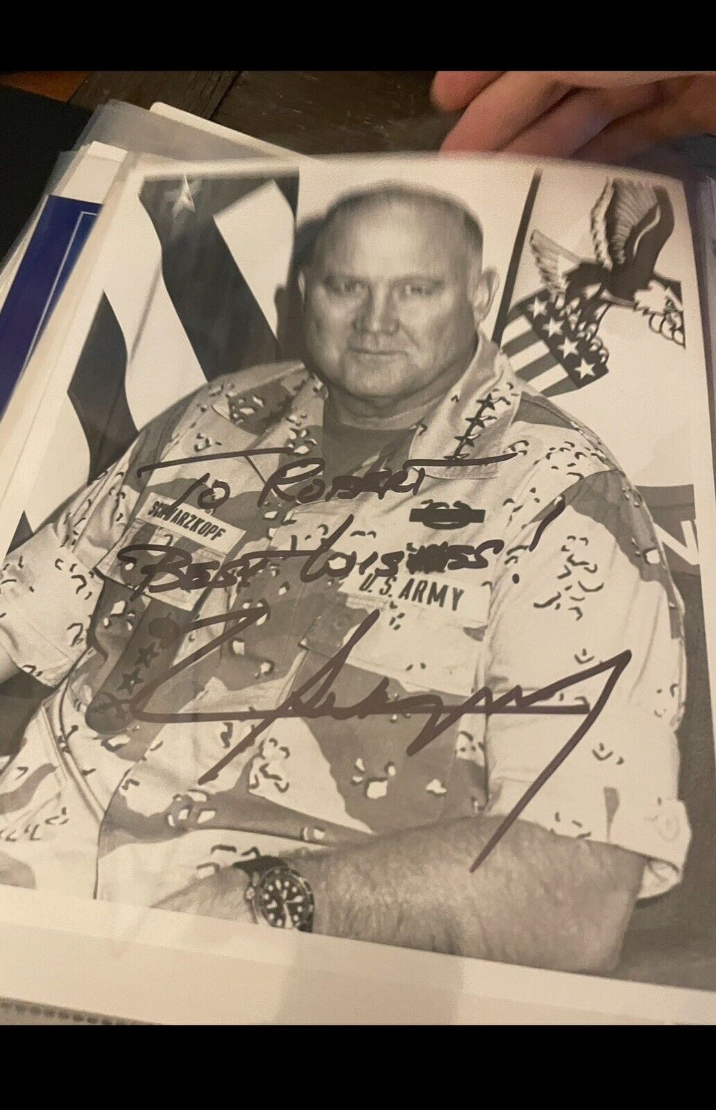 SUPERIOR VINTAGE 8X10 INSCRIBED SIGNED PHOTO BY GENERAL NORMAN SCHWARZKOPF