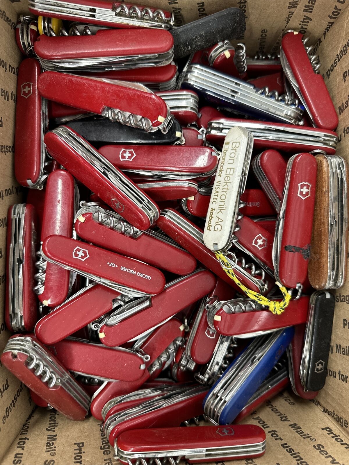 Swiss Army Knife Lot of 7 Knives Victorinox Assorted Sizes Models RED ONLY