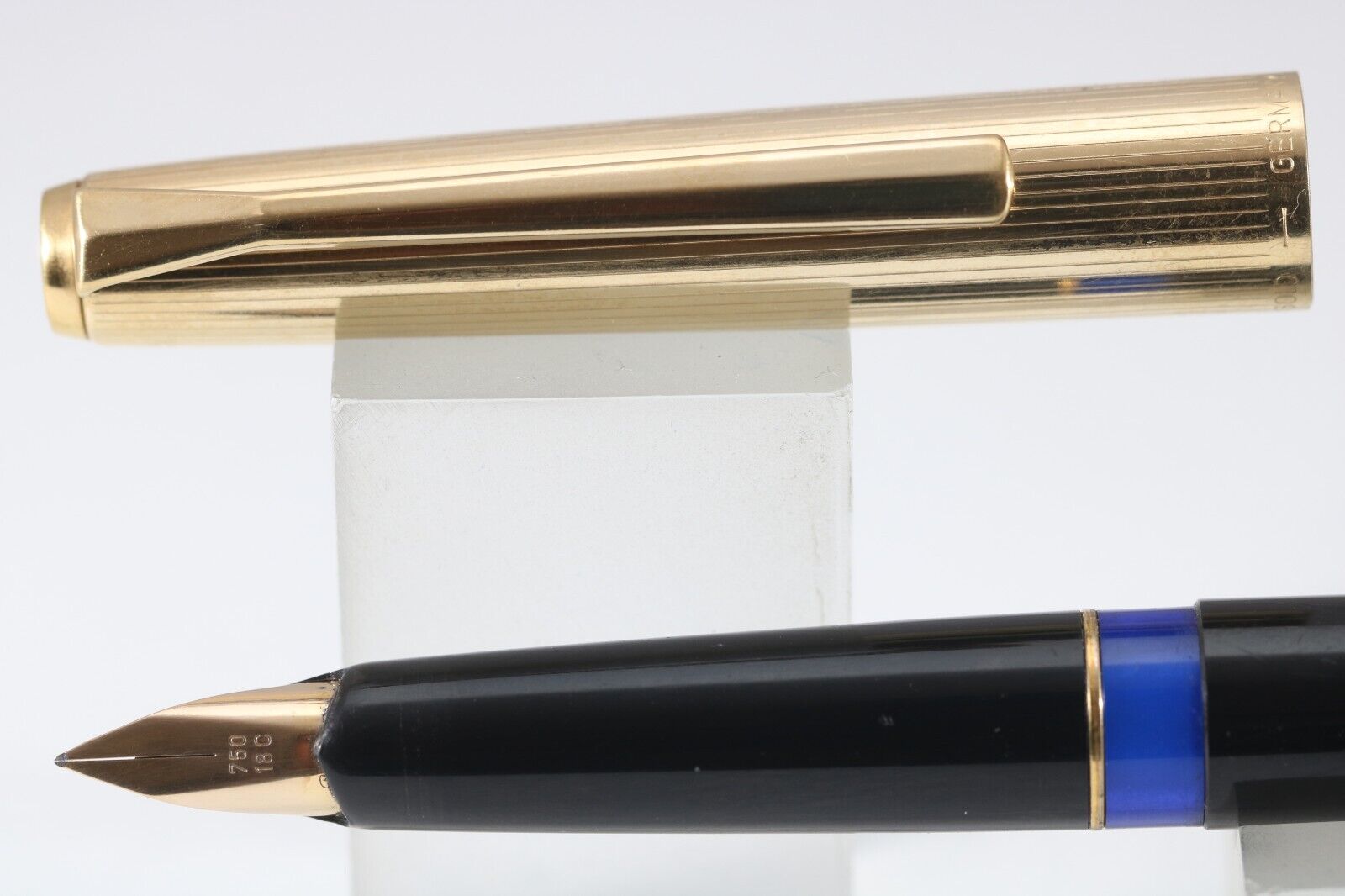 Vintage (c1970-73) Pelikan P30 Black & Rolled Gold Cartridge Medium Fountain Pen
