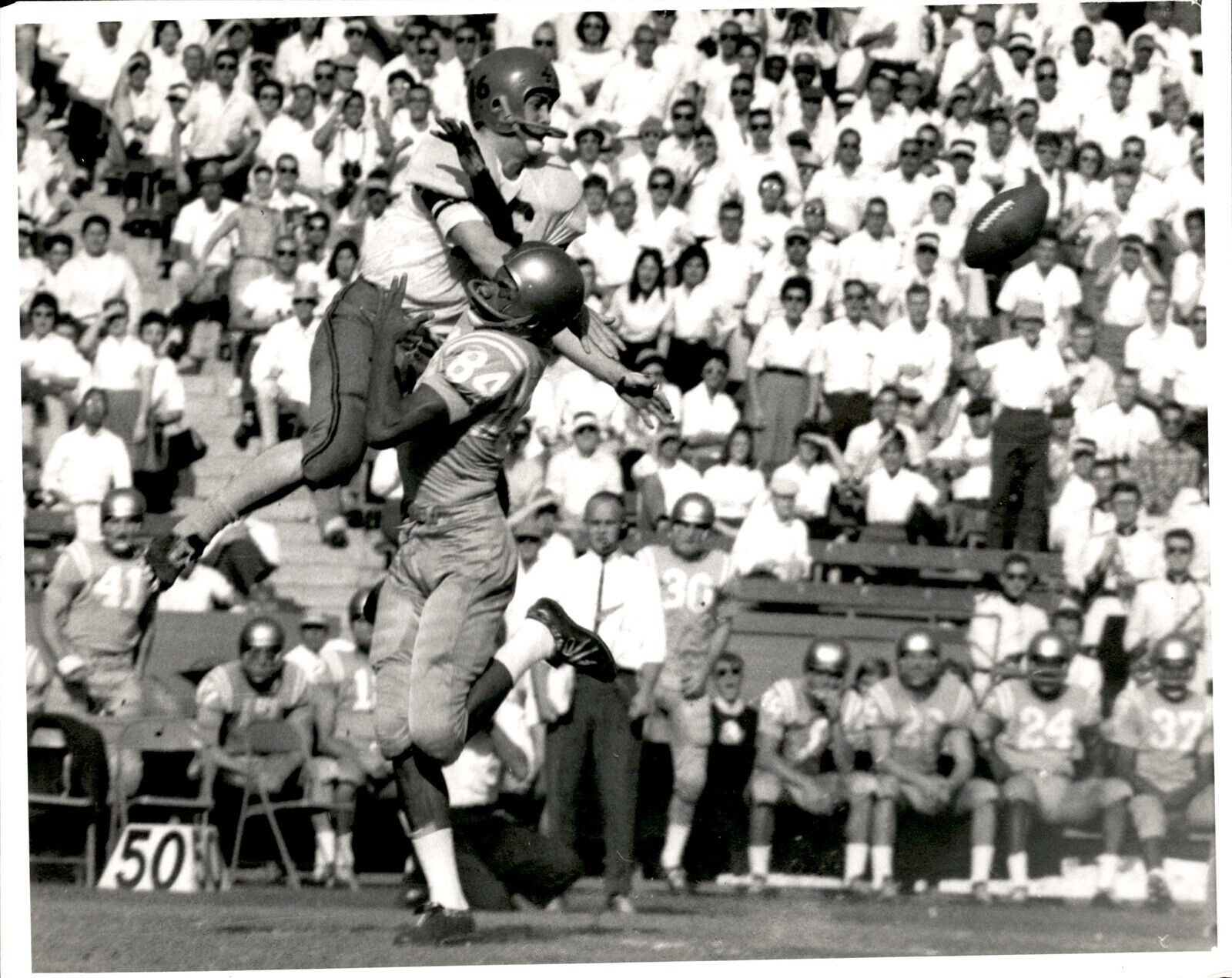 LD334 Original Darryl Norenberg Photo UCLA BRUINS FOOTBALL GAME ACTION SPORTS