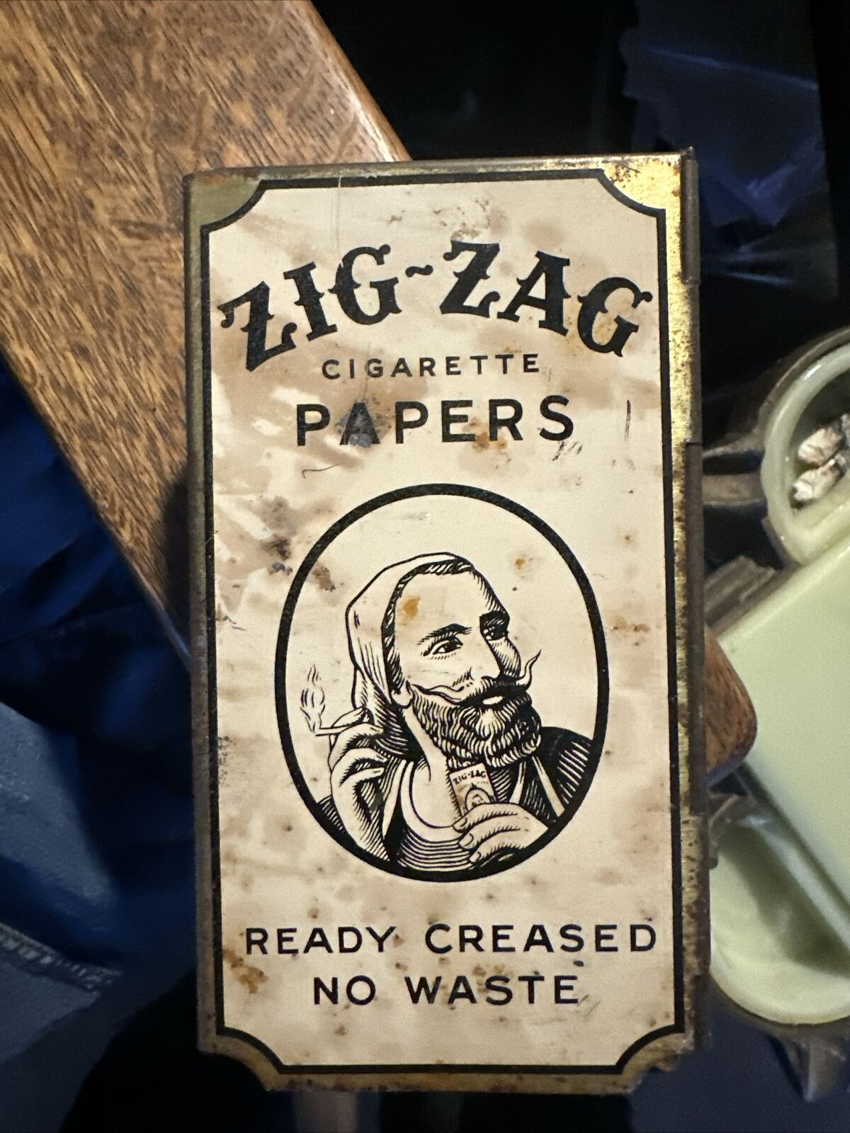 Vintage ZIG ZAG Cigarette Rolling Papers Dispenser Old General Store Advertising
