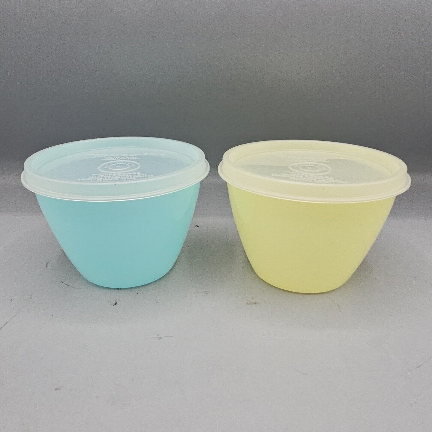 VTG Tupperware Round 12oz Storage Container Bowls Set of 2 Yellow Blue 148-18