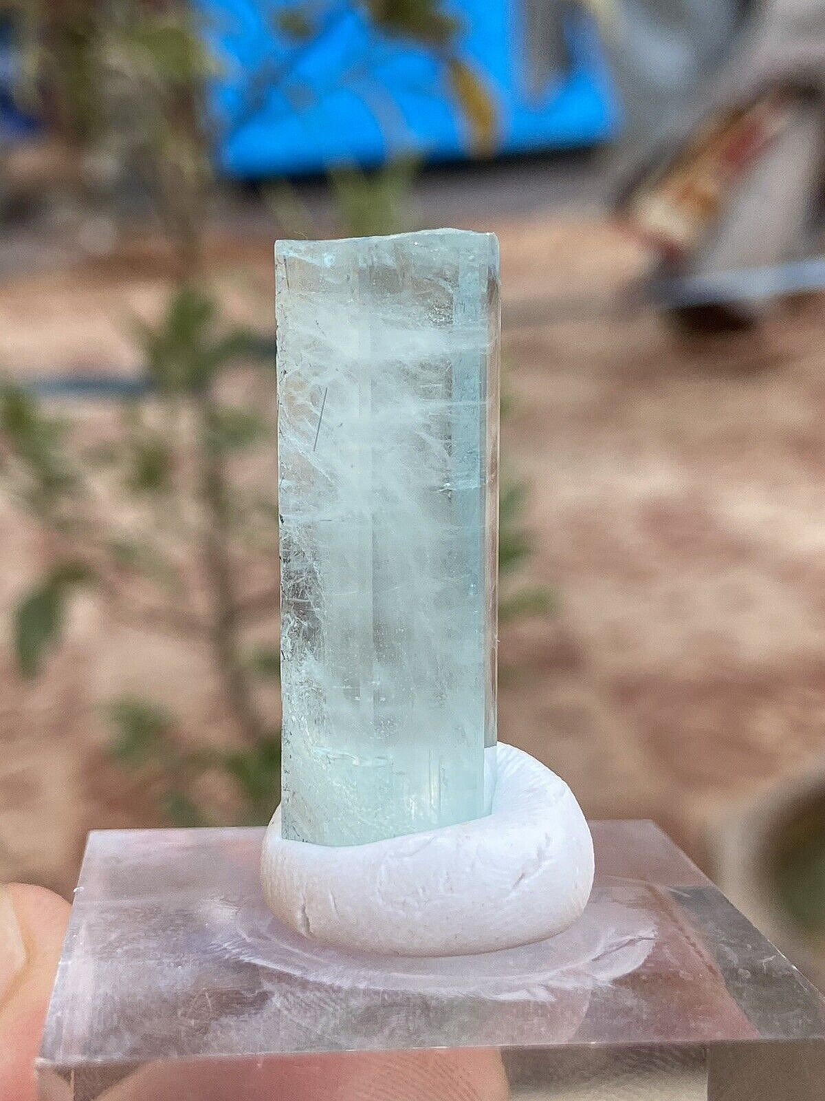 Amazing  blue Aquamarine crystal SKARDU Pakistan