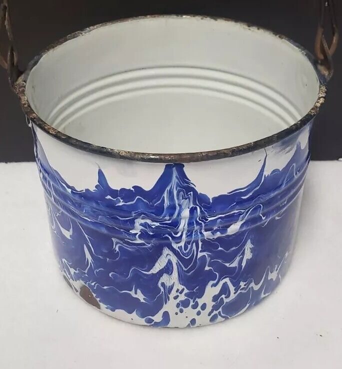 ANTIQUE Blue & White  Swirl GRANITEWARE  POT BUCKET PAIL with Metal Handle 4.5\