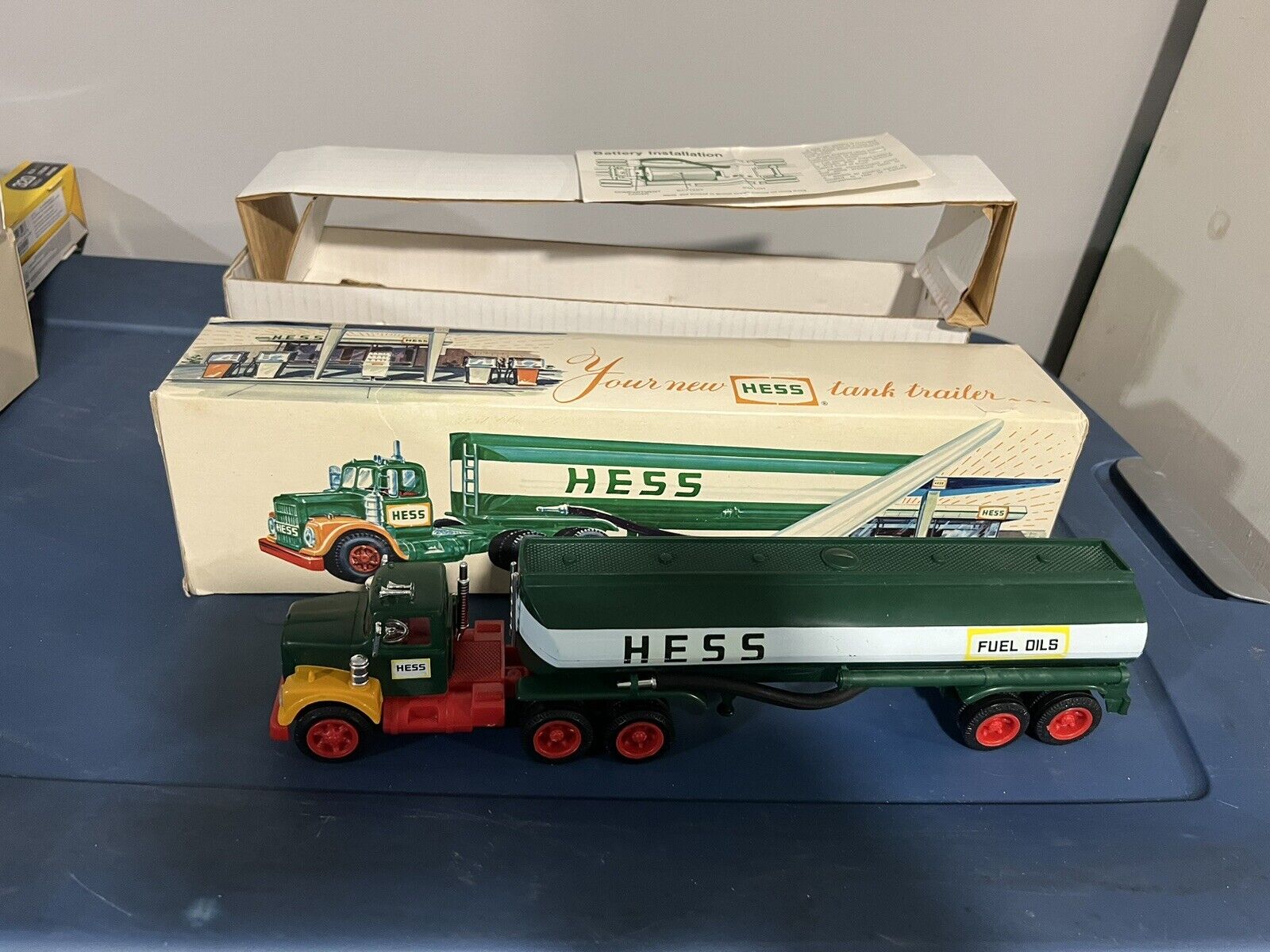 Vintage 1972-1974 HESS Toy Truck Fuel Tanker With Original Box 