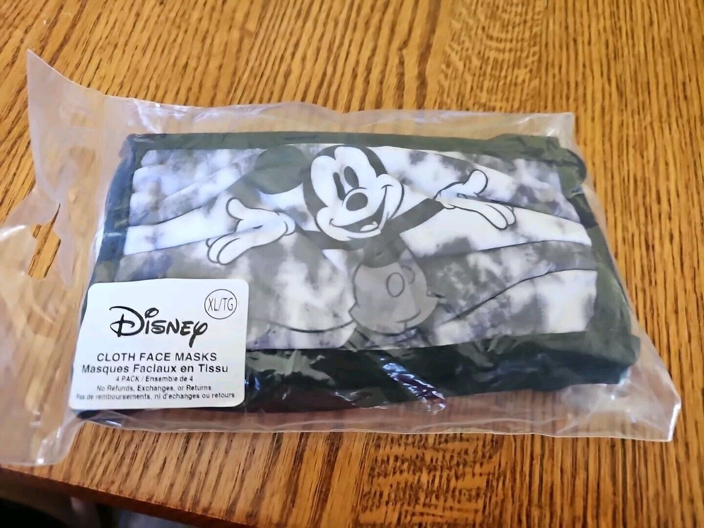 🏰 NEW  DISNEY PARKS Store Mickey Mouse Cloth Face Masks  XL Set Of 4
