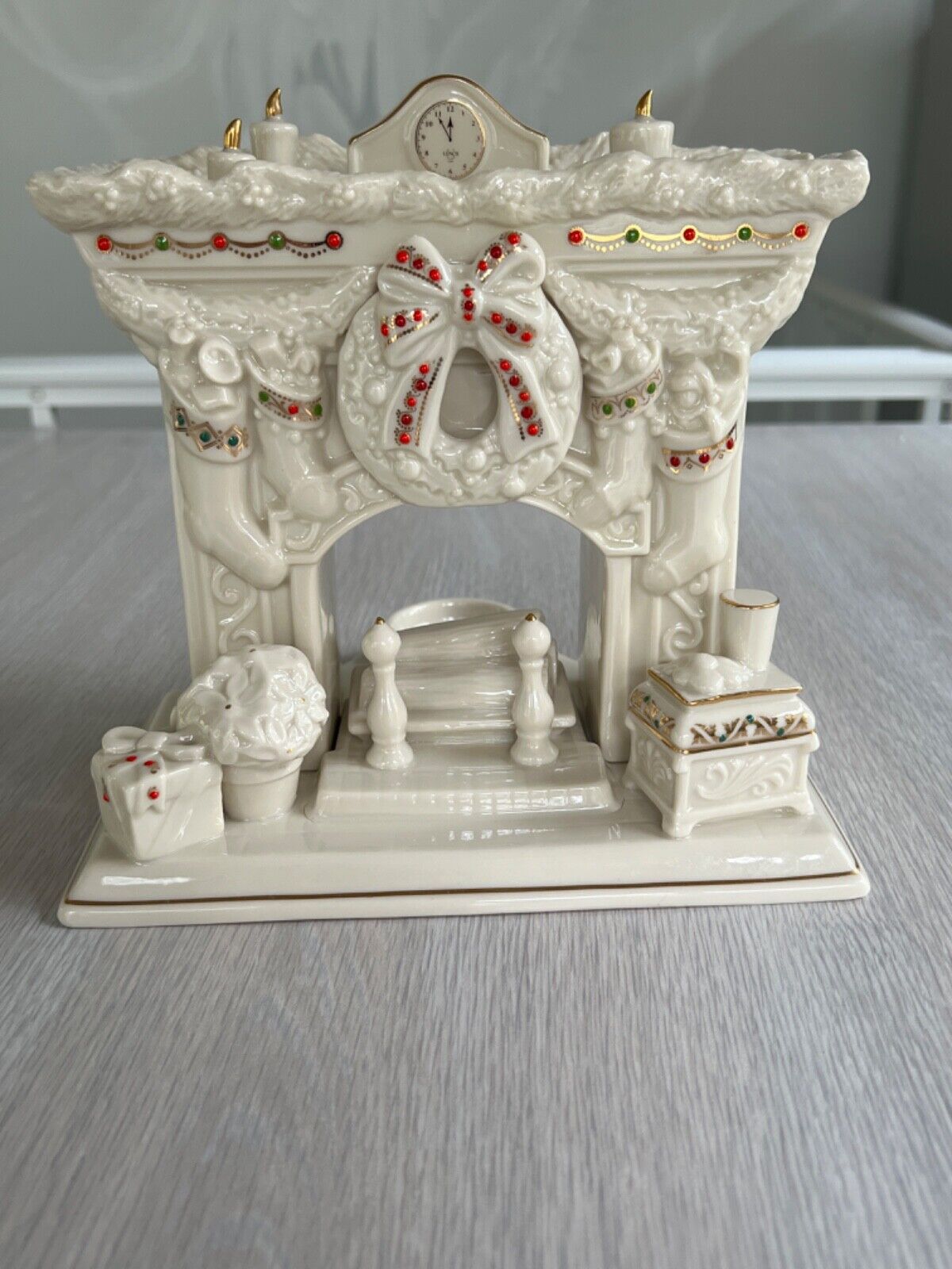 LENOX Porcelain ‘Twas the Night Christmas Fireplace Figure