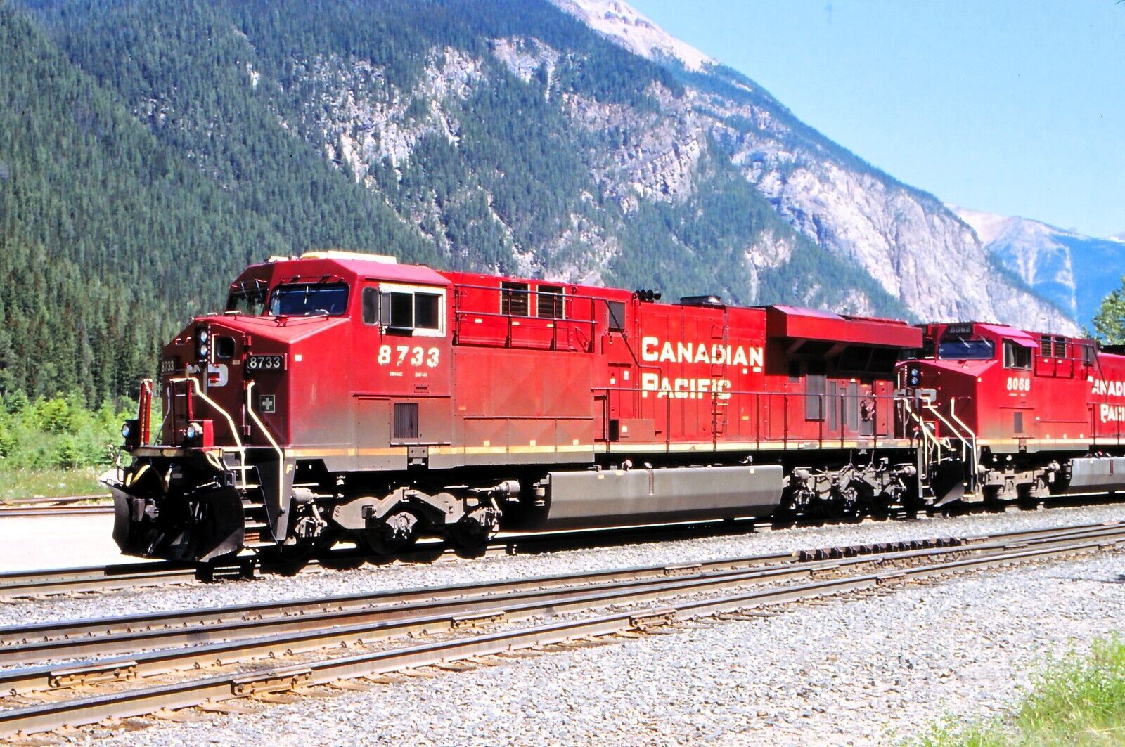 CANADIAN PACIFIC (CP) ES44AC 8733 Original slide--Field, British Columbia--2023