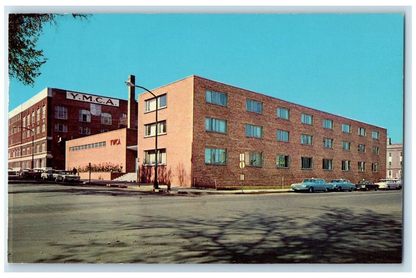 c1960\'s YMCA Building Recreational Facilities Sioux Falls South Dakota Postcard