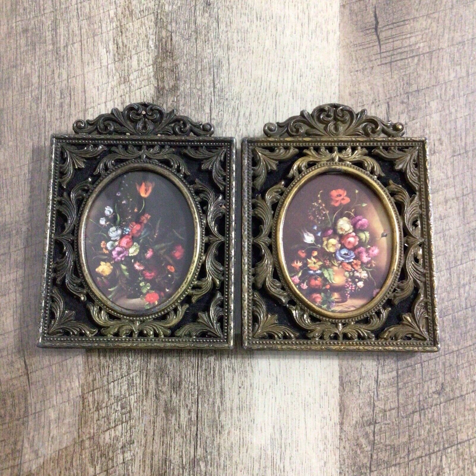 Vintage Pair of Ornate Italian Floral Metal Picture Frames 5.5x4\