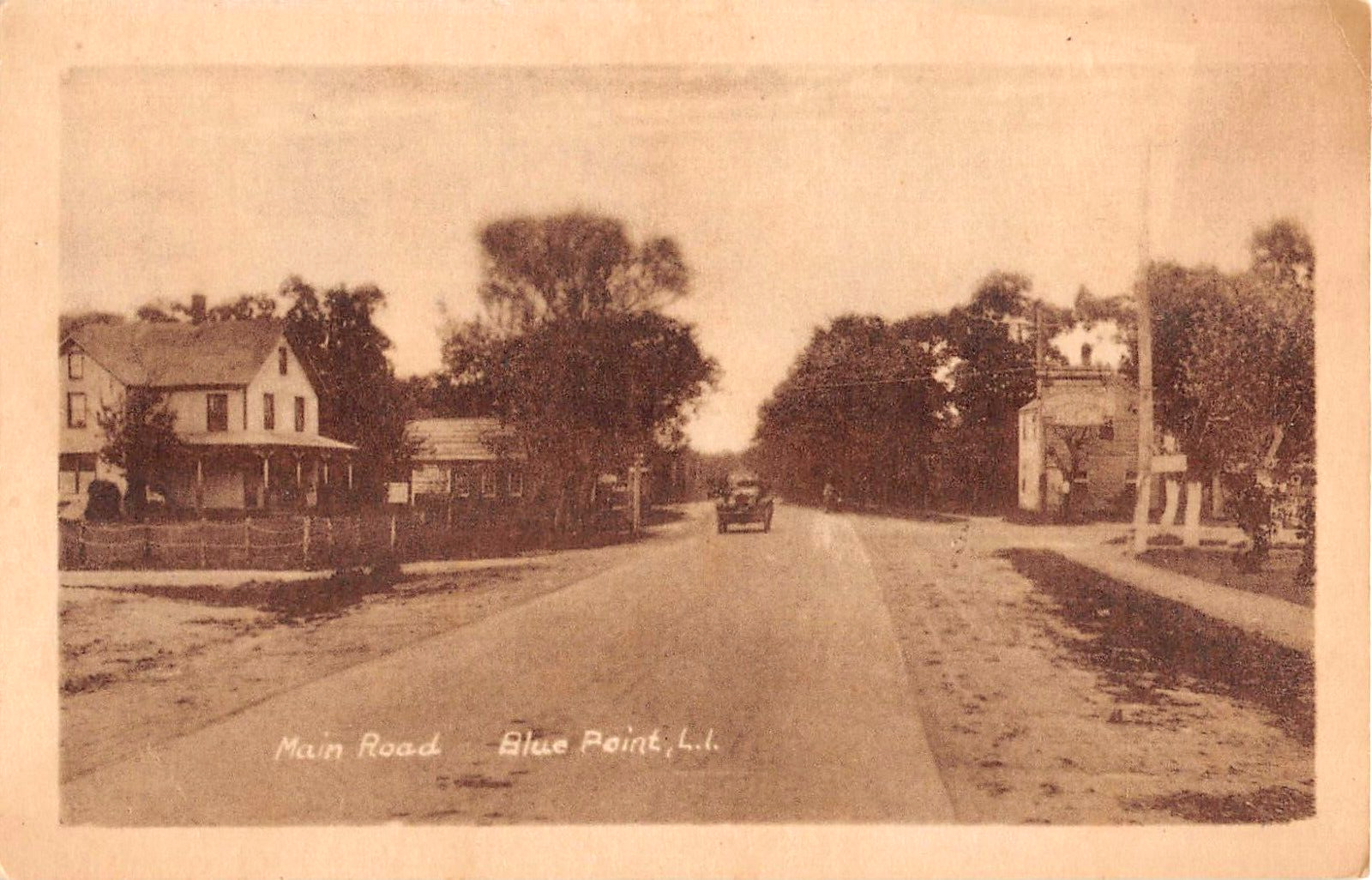 c.1915? Homes Main Road Blue Point LI NY post card