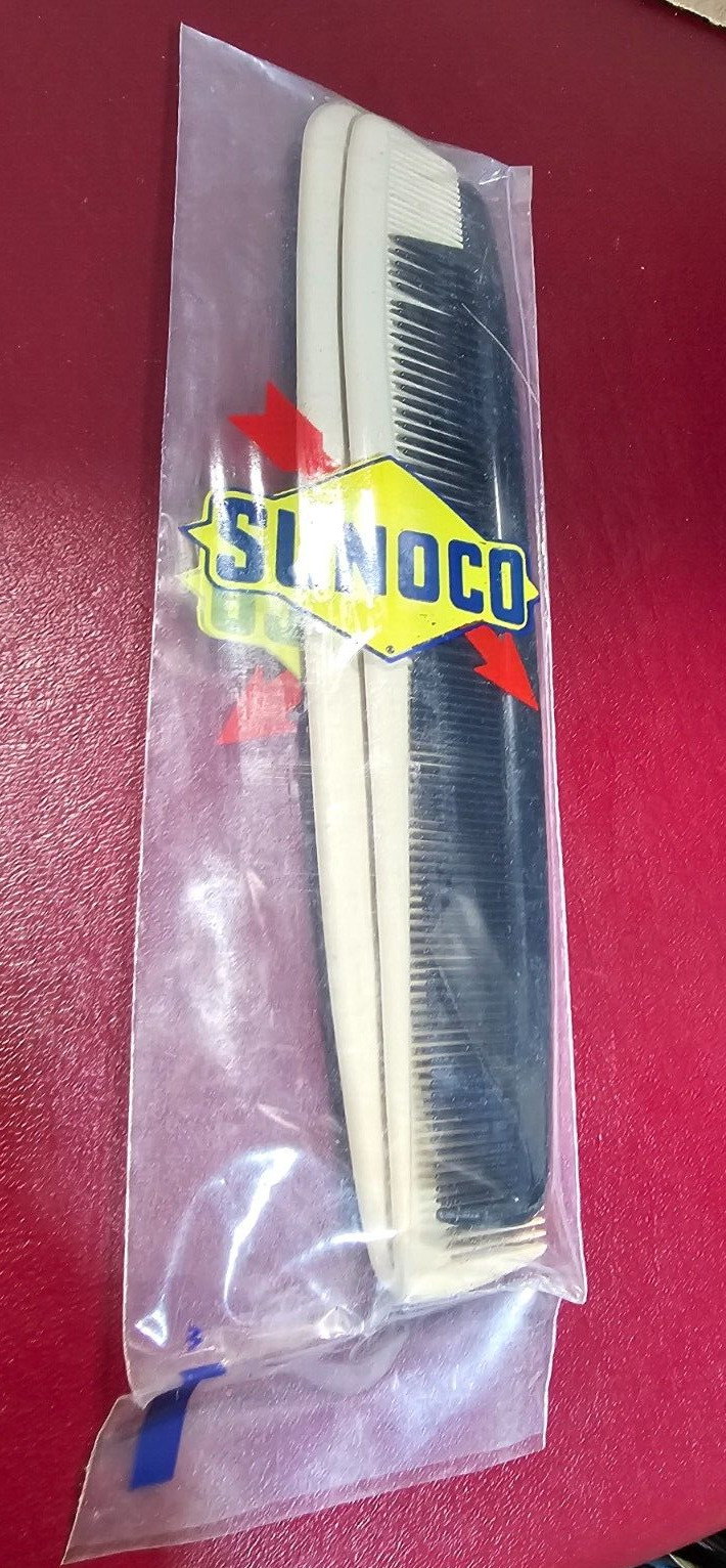 RARE *  NOS 1960S VINTAGE SUNOCO OLD UNOPENED PACKAGE OF MENS COMBS Gas Oil