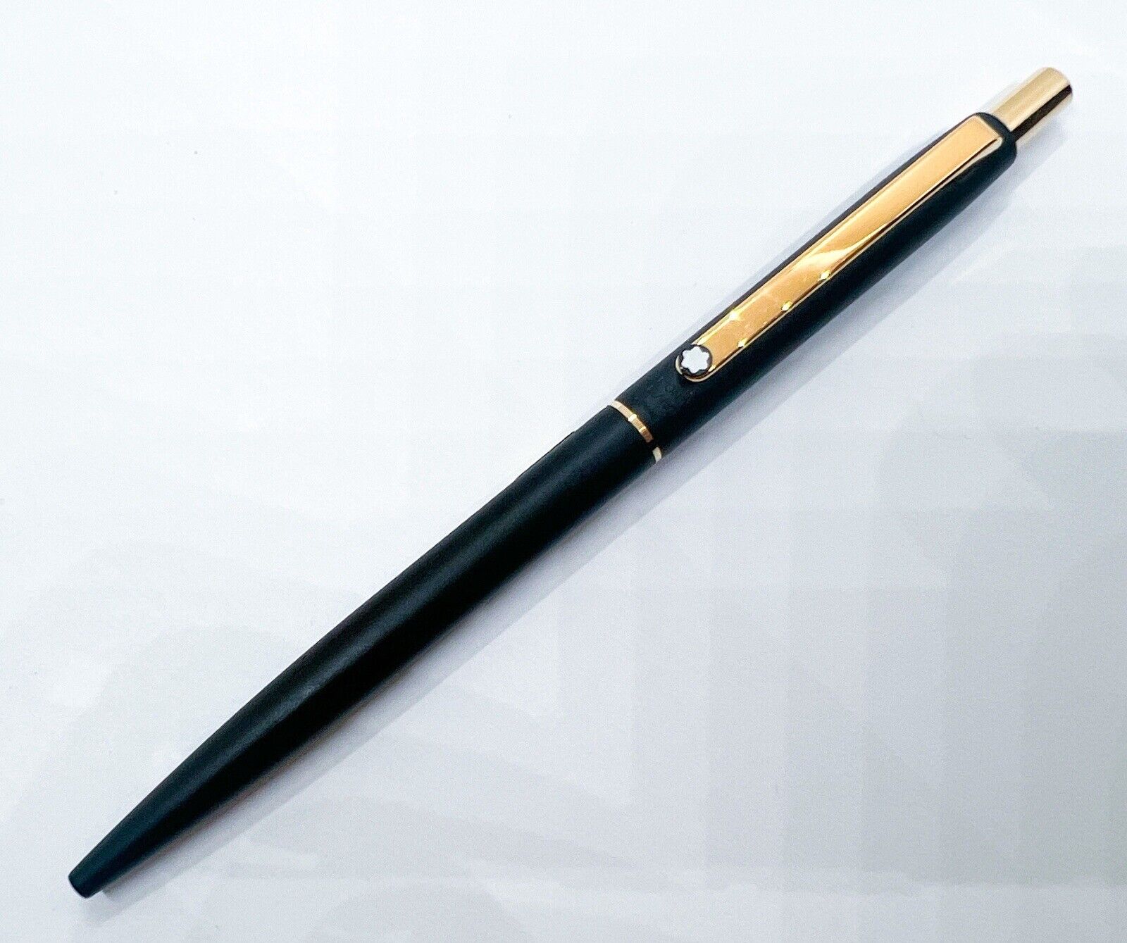 NOS Vintage Montblanc Noblesse Black Gold Trim Ballpoint Pen 