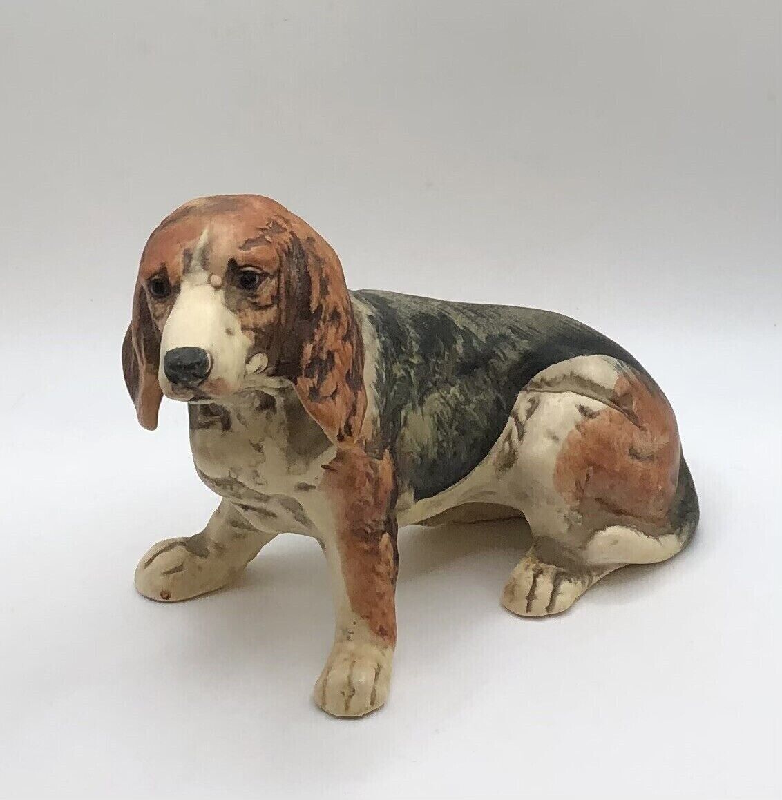 Vintage Basset Hound Dog Ceramic Figurine JAPAN Beautiful ESTATE Find
