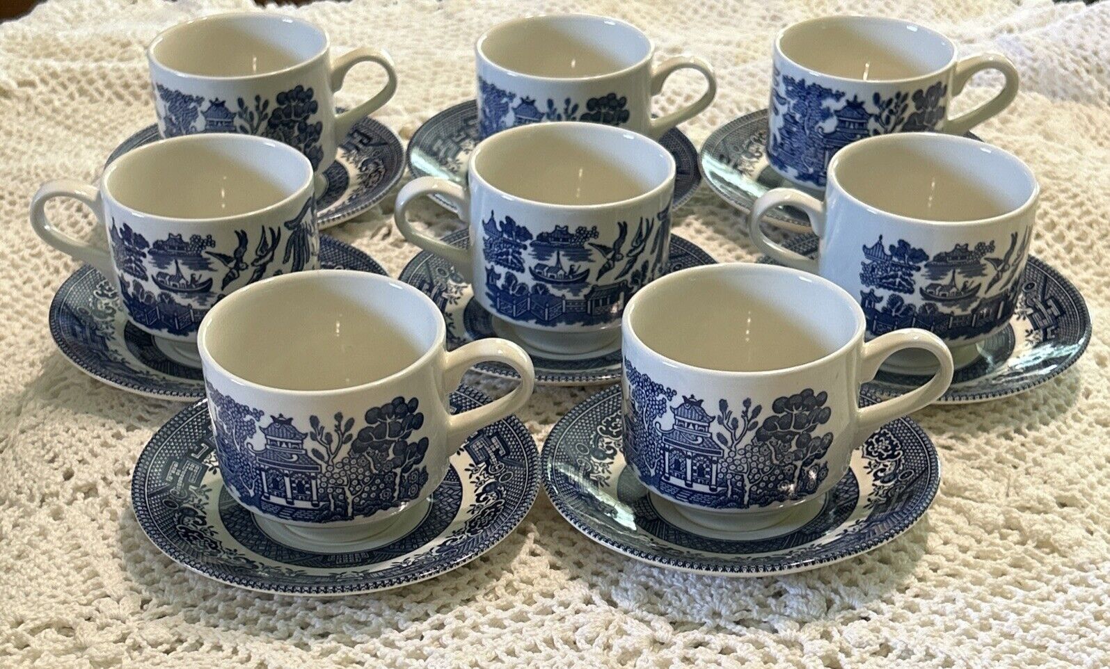 Churchill Blue Willow Tea Cups and Saucers-England-Set of 8- Vintage