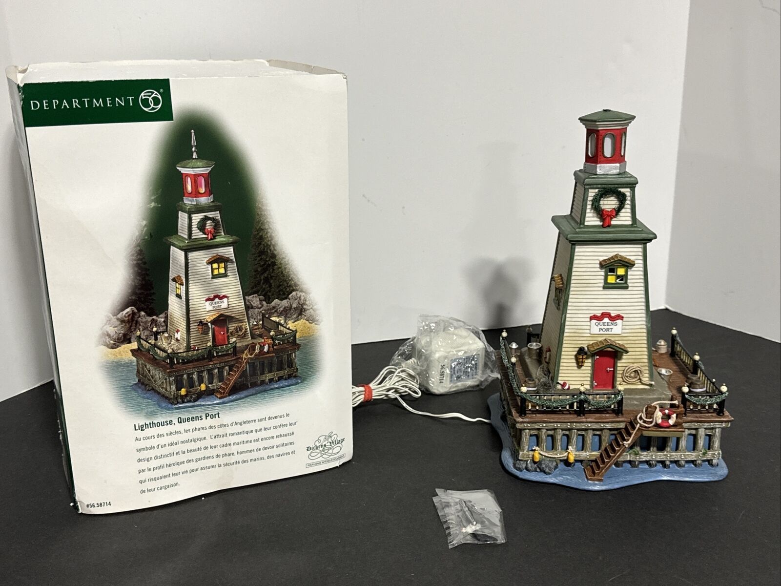 Dept 56 Dickens Village Lighthouse Queens Port #58714 Works Well w/Box