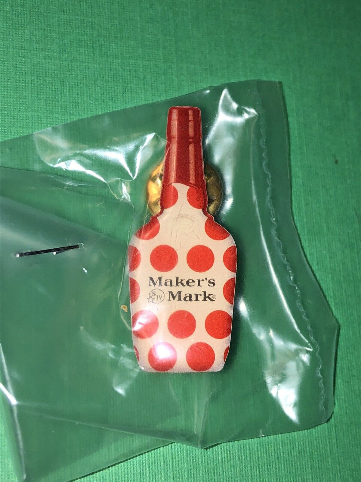 Makers Mark Whisky Bottle Lapel Pin Liquor BRAND NEW Official Bar Merchandise K