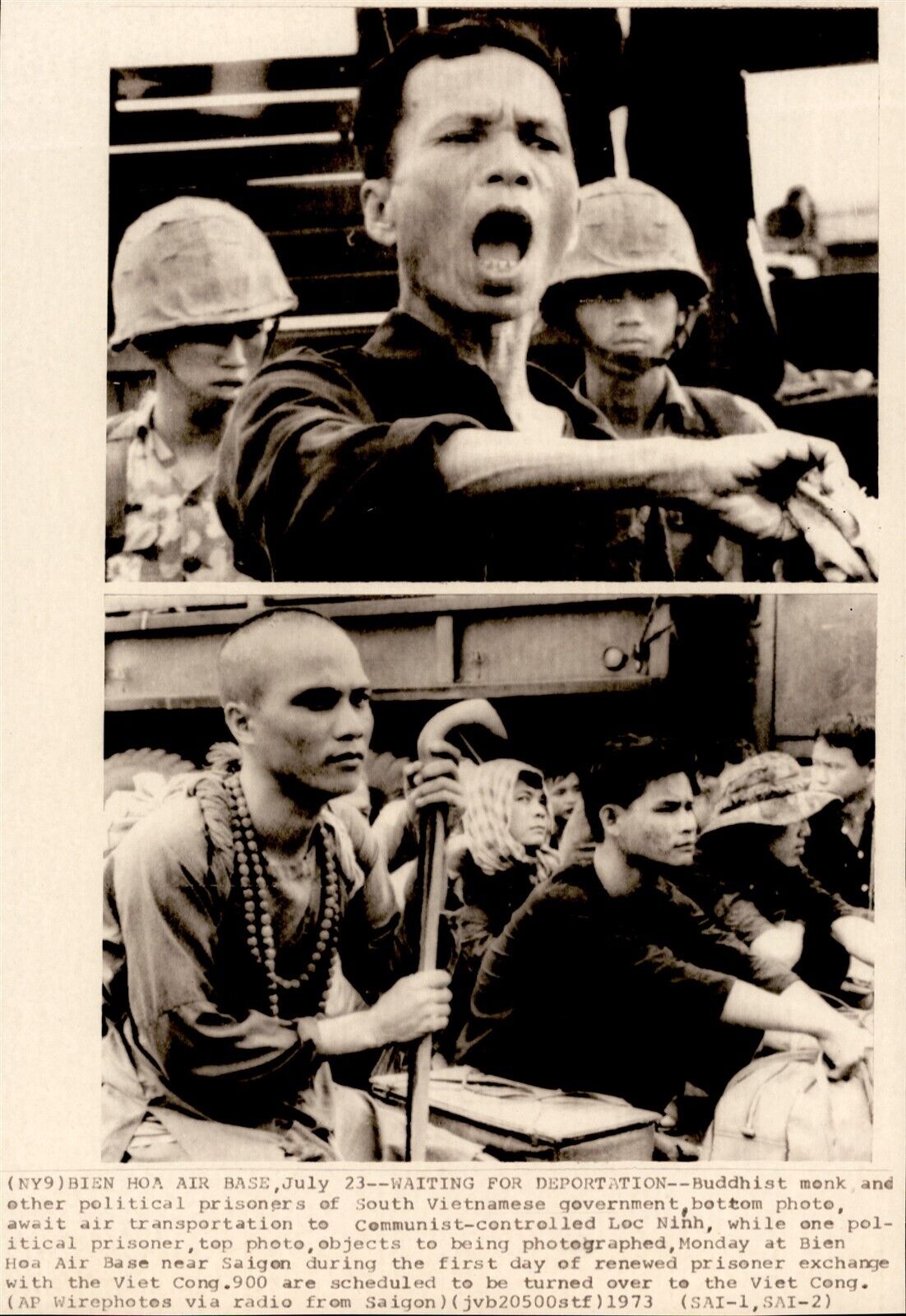 LG26 1973 AP Wire Photo BUDDHIST MONK & POLITICAL PRISONERS DEPORTATION VIETNAM
