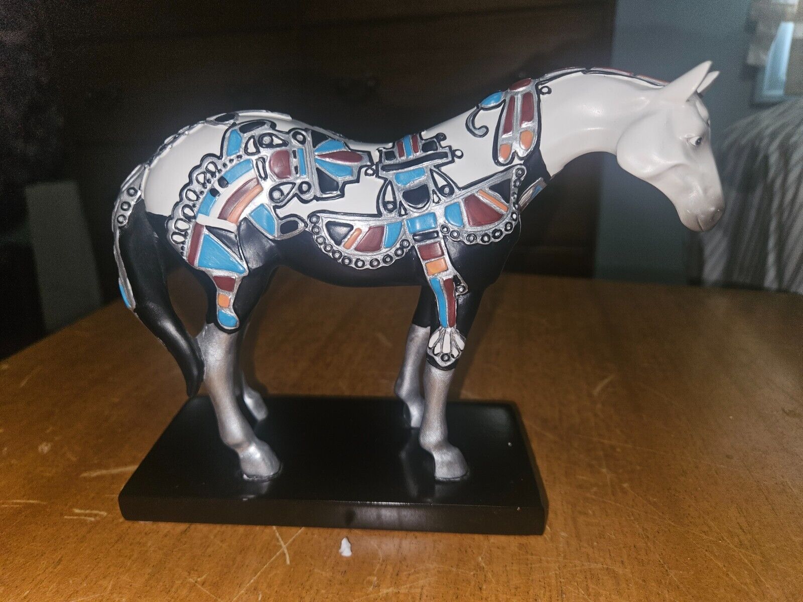 The Trail of Painted Ponies, Zuni Silver Pony