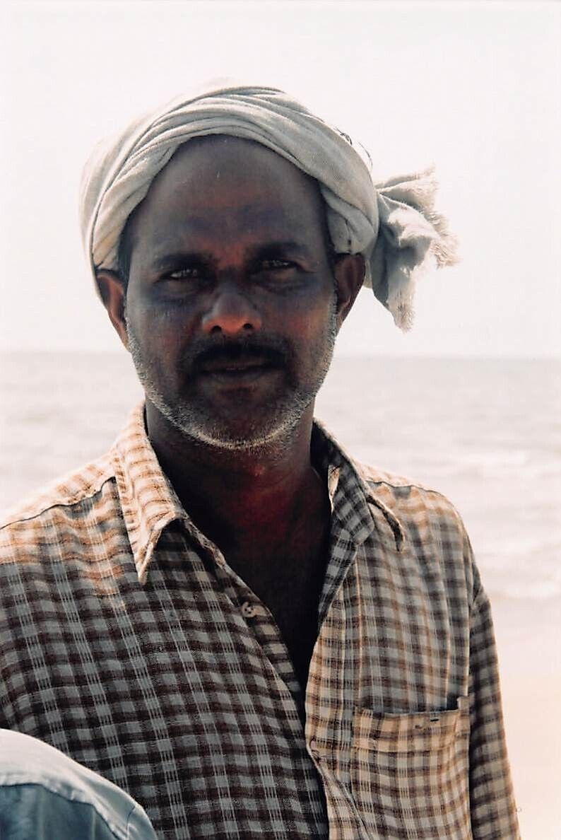 1990s Original Color Photo 4x6 India Indian Man Portrait C79 #30