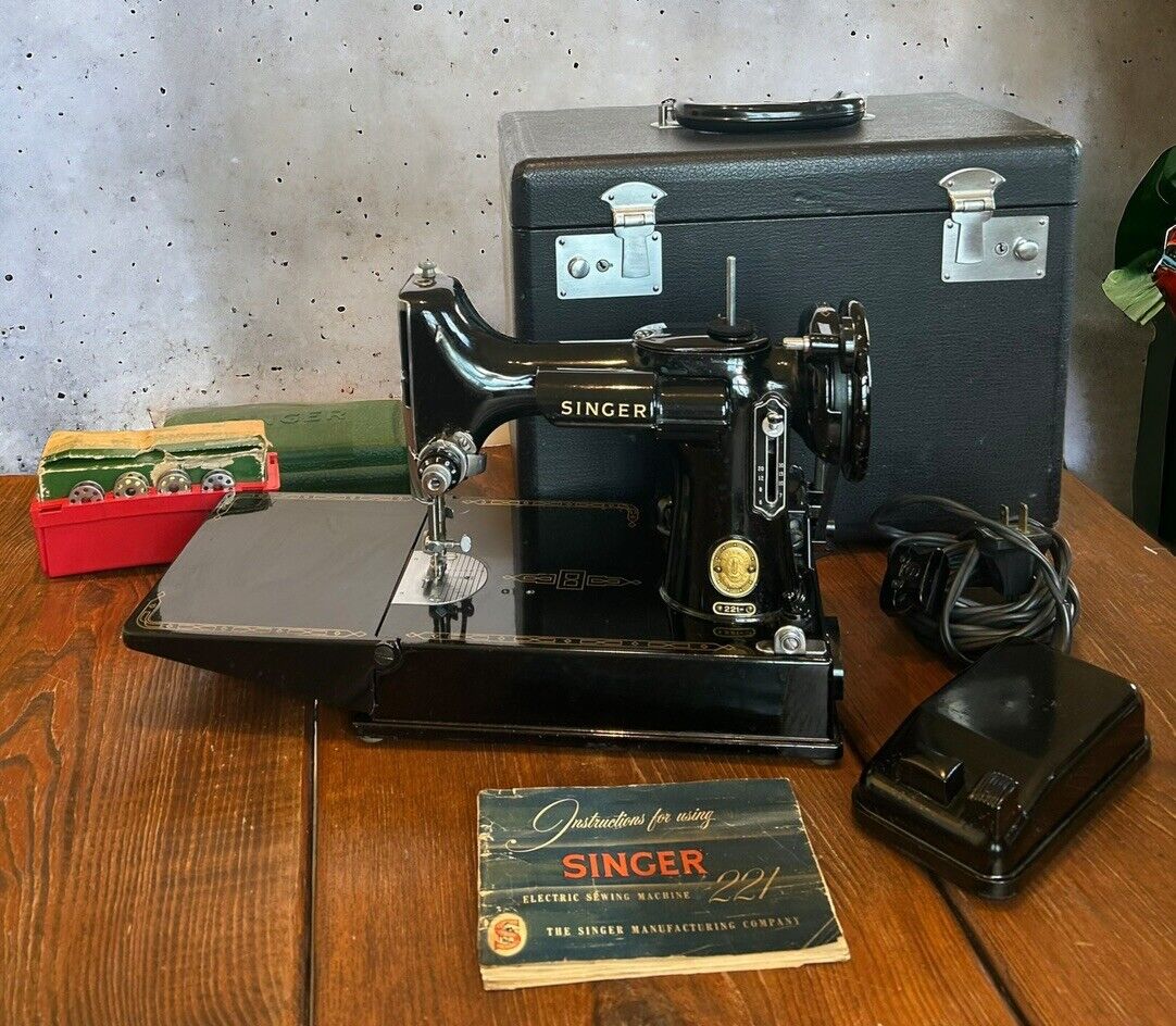 Vintage 1957 Singer 221 Featherweight Sewing Machine, Case, Accessories-Tested