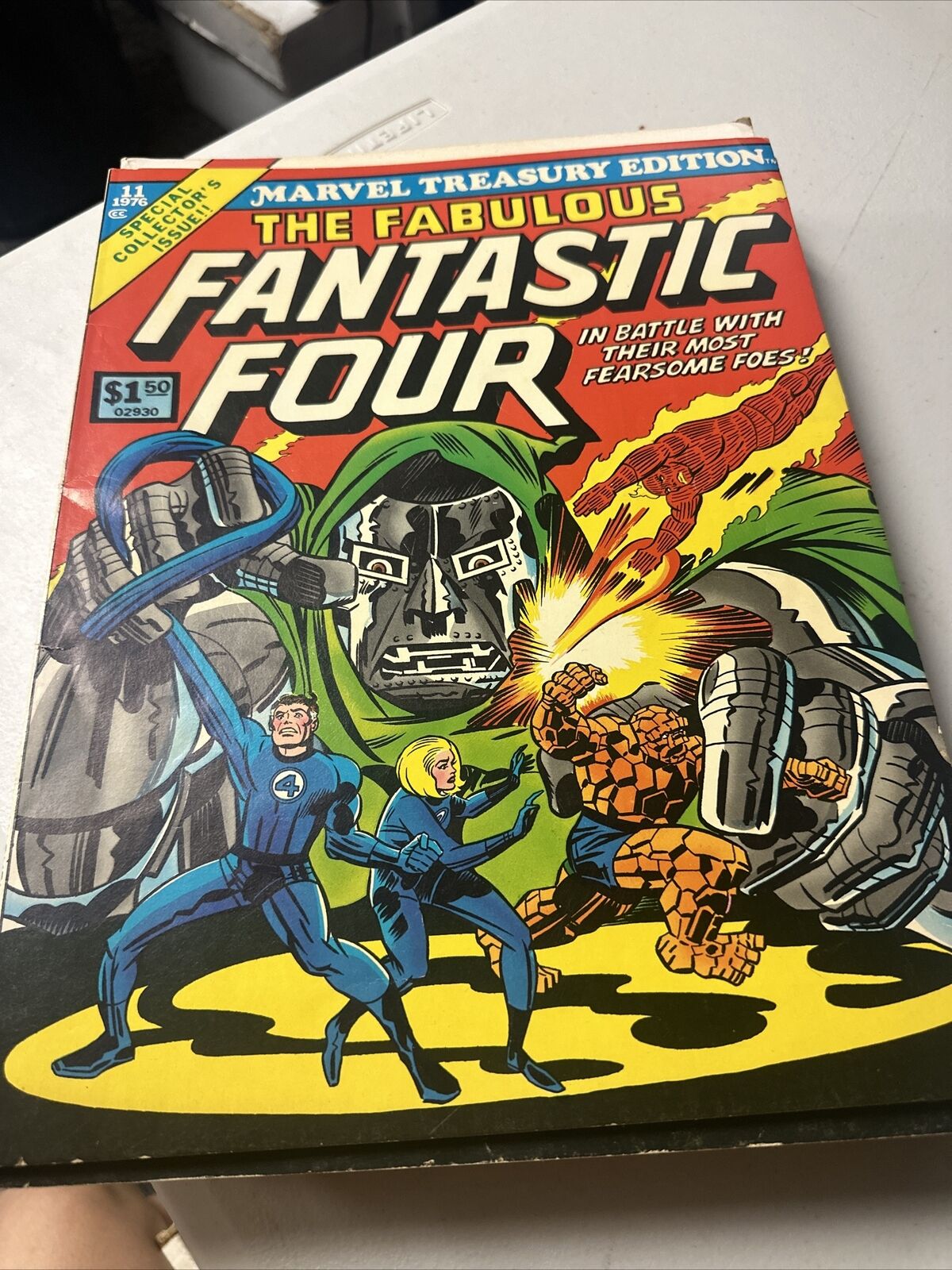 1976 Marvel Treasury Edition #11 The Fabulous Fantastic Four LARGE Comic