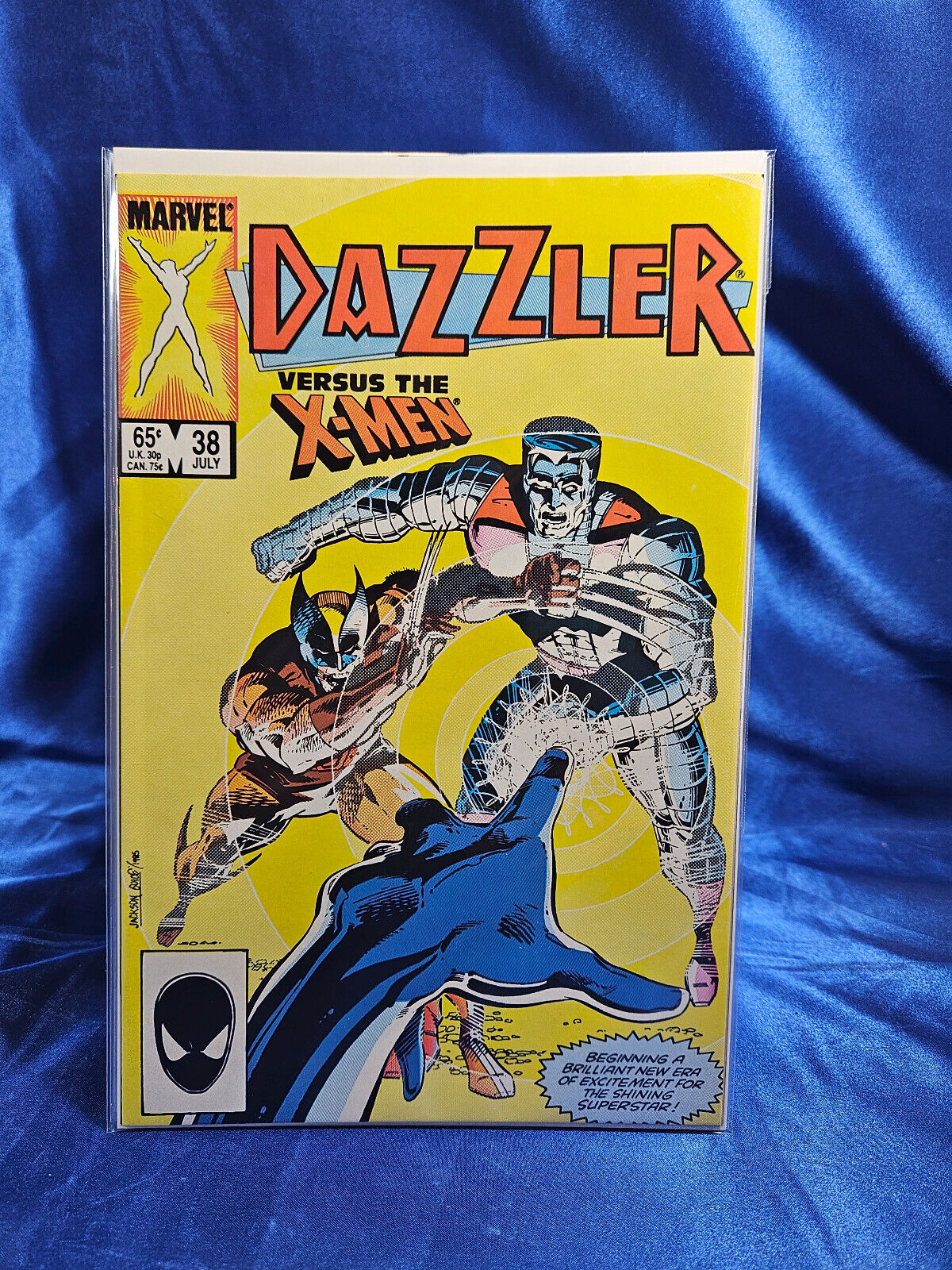 Marvel Comics Dazzler #38 VF+ 8.5 Debut of New Dazzler Costume