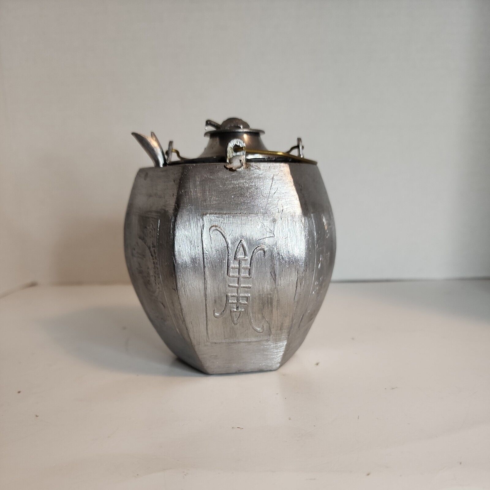 Vtg Chinese Pewter Wine Warmer Phoenix, Dragon, And Turtle Casting Brass Handle 