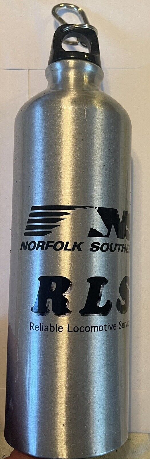 NEW NEVER USED NORFOLK SOUTHERN RAILROAD WATER BOTTLE NS TRAINS LOCOMOTIVE 41