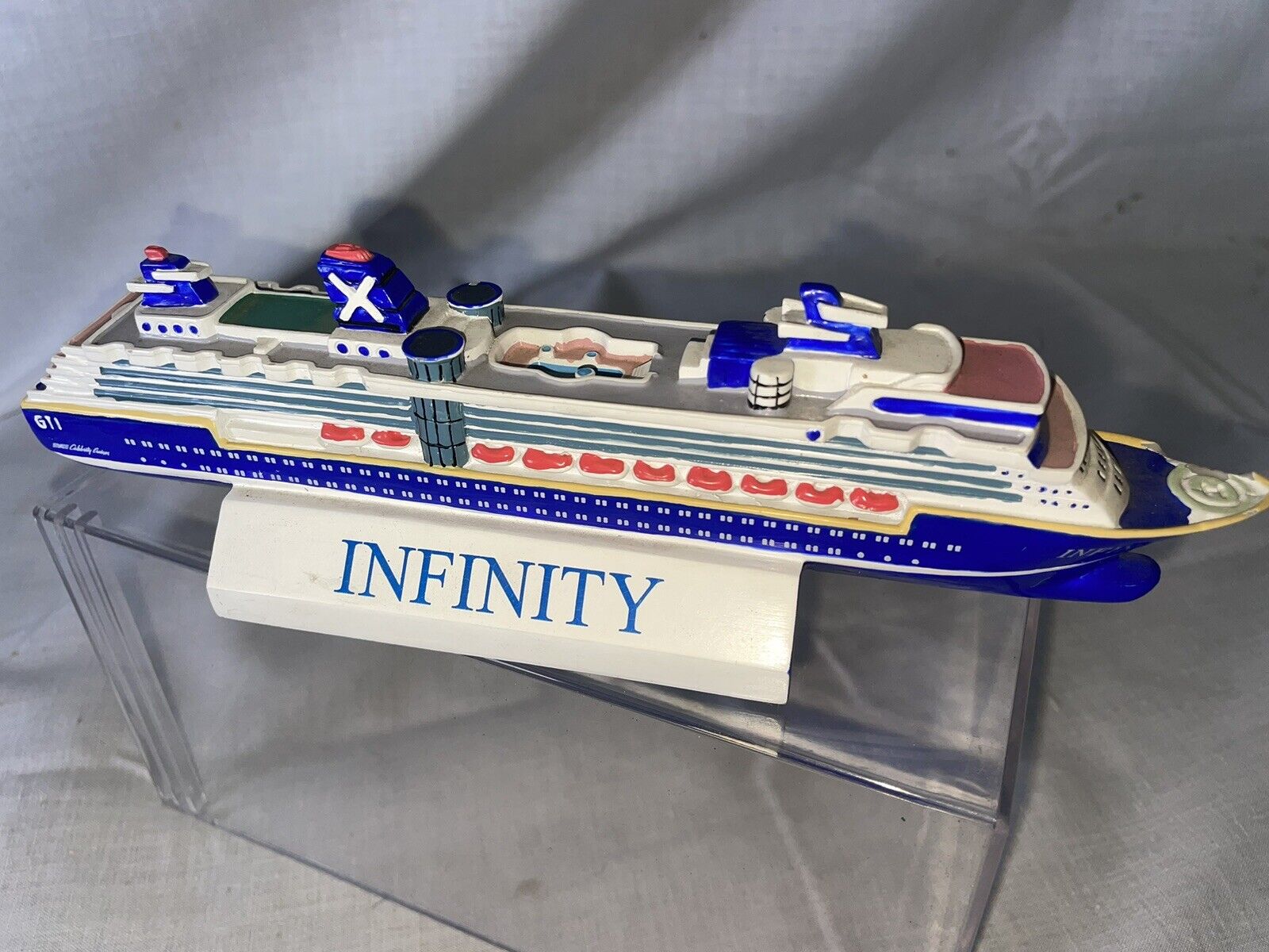 Royal Celebrity Cruise Official Licensed Ship Model Infinity ~ 8”