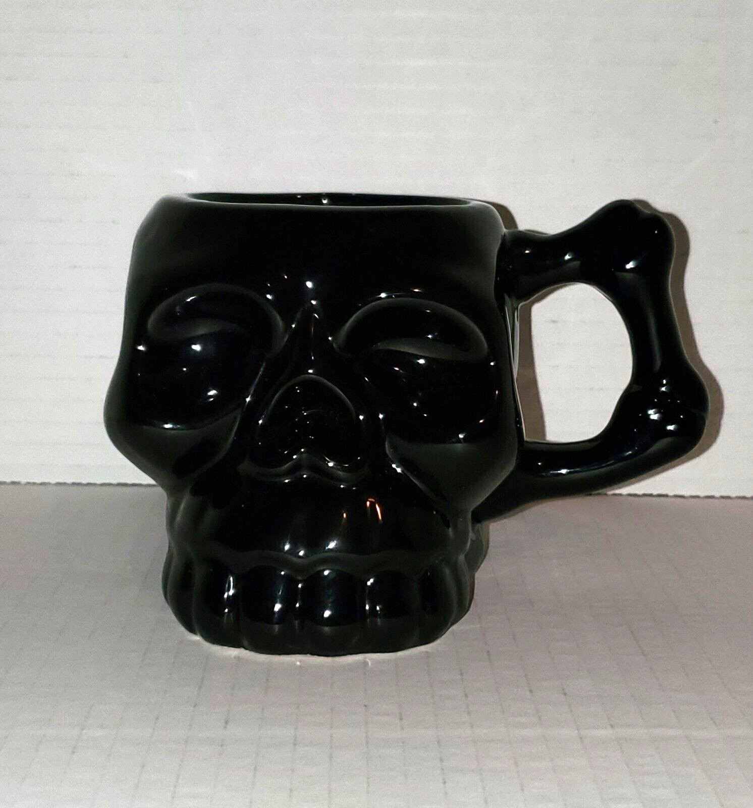 Skull And Bones - Gloss Black Ceramic Gothic Style Coffee Mug With Handle  16 OZ