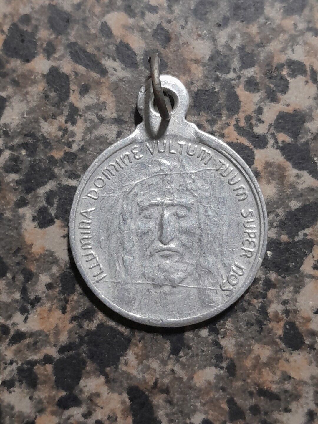The Holy Face of Jesus Shroud of Turin Domine Vultum Tuum Super Medal 