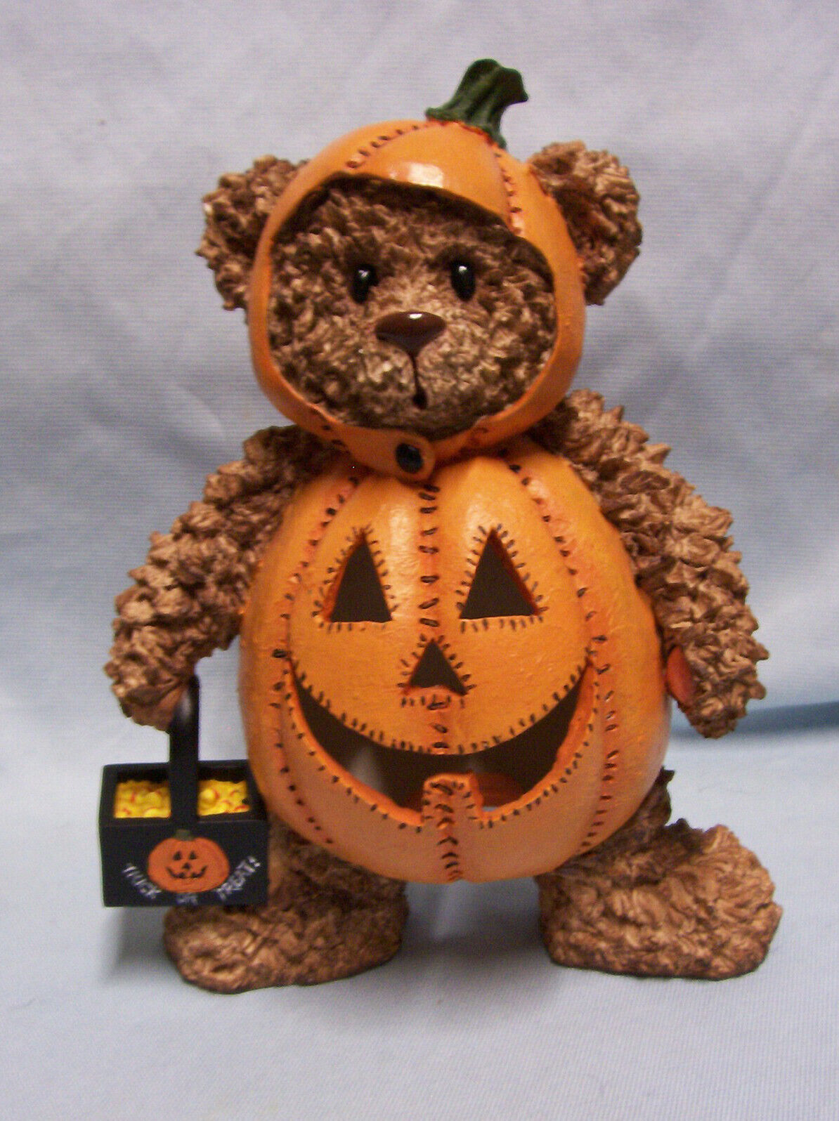 HALLOWEEN LIGHTED TEDDY BEAR in Pumpkin Costume with Trick or Treat Bag  (A1)
