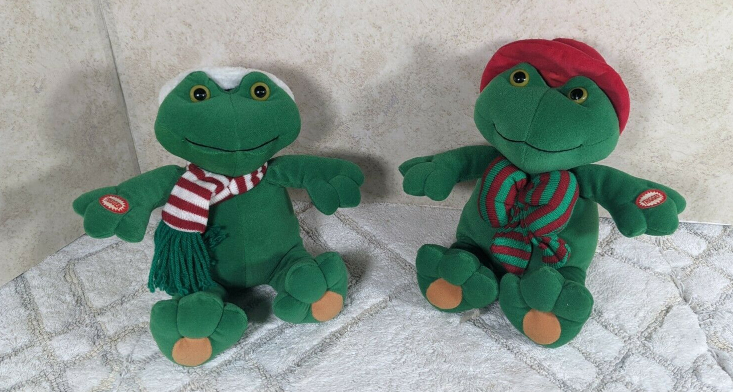 Vintage Dillards Singing Croaking Frogs 🐸 13in Work  Christmas  Plush 