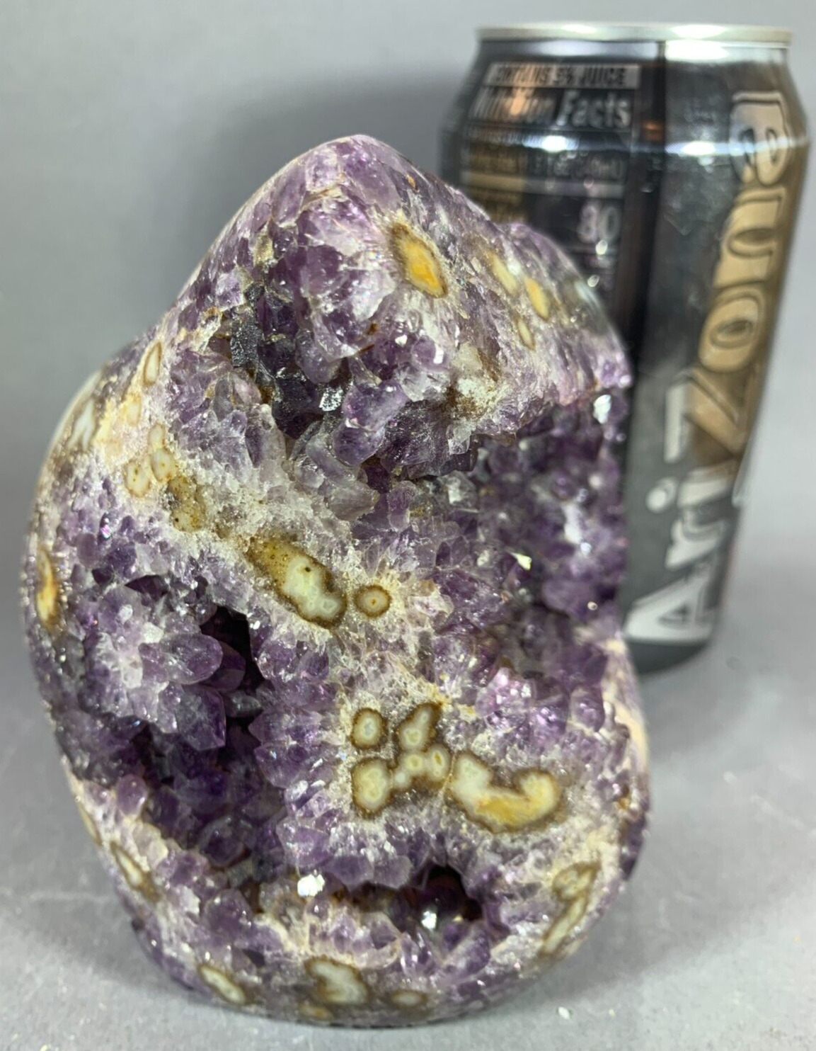 AMETHYST MOUND - 230221B - SELF STANDING - NUMEROUS BRIGHT EYES WITHIN
