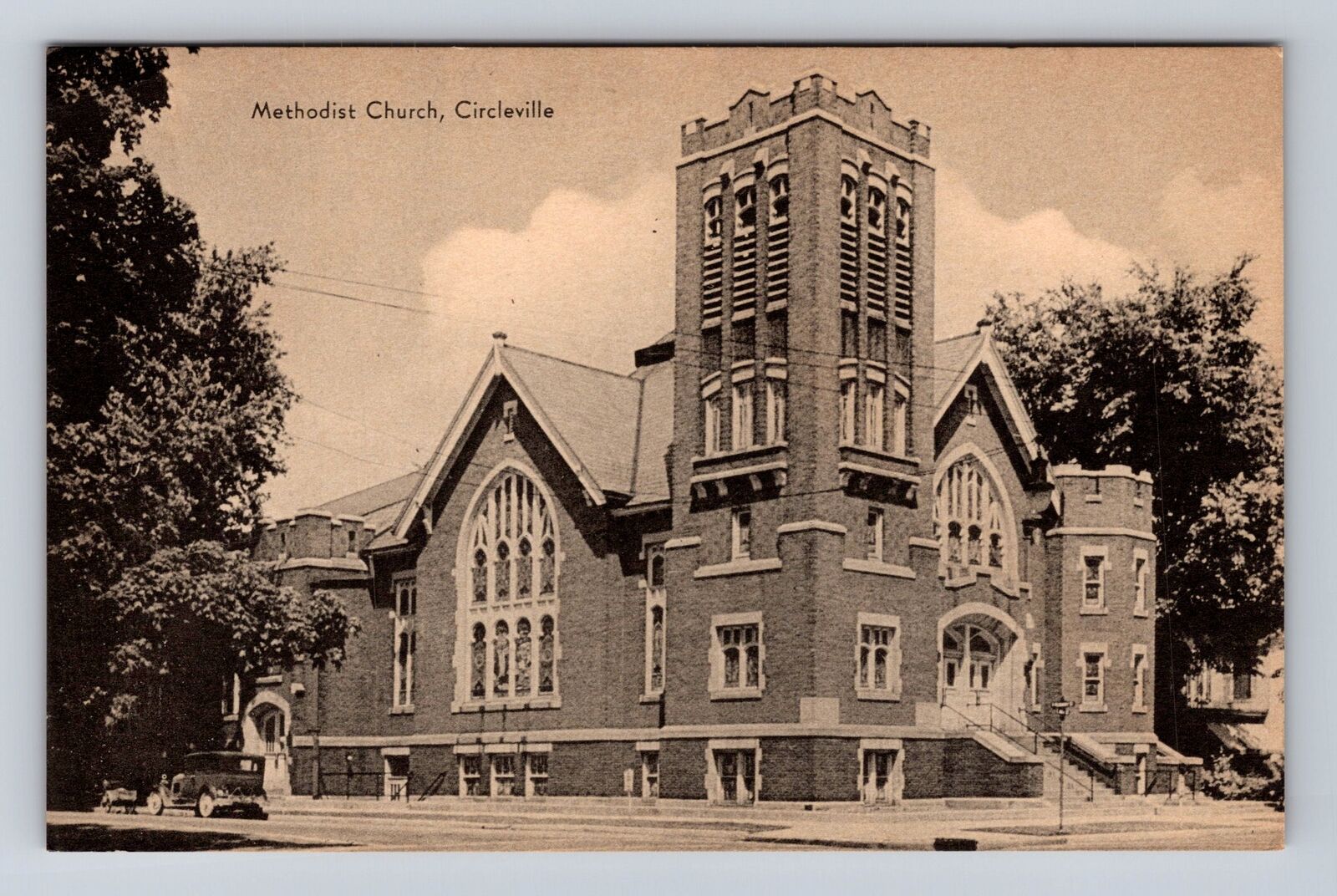 Circleville OH-Ohio, Methodist Church, Bell Tower, 1920\'s Car, Vintage Postcard