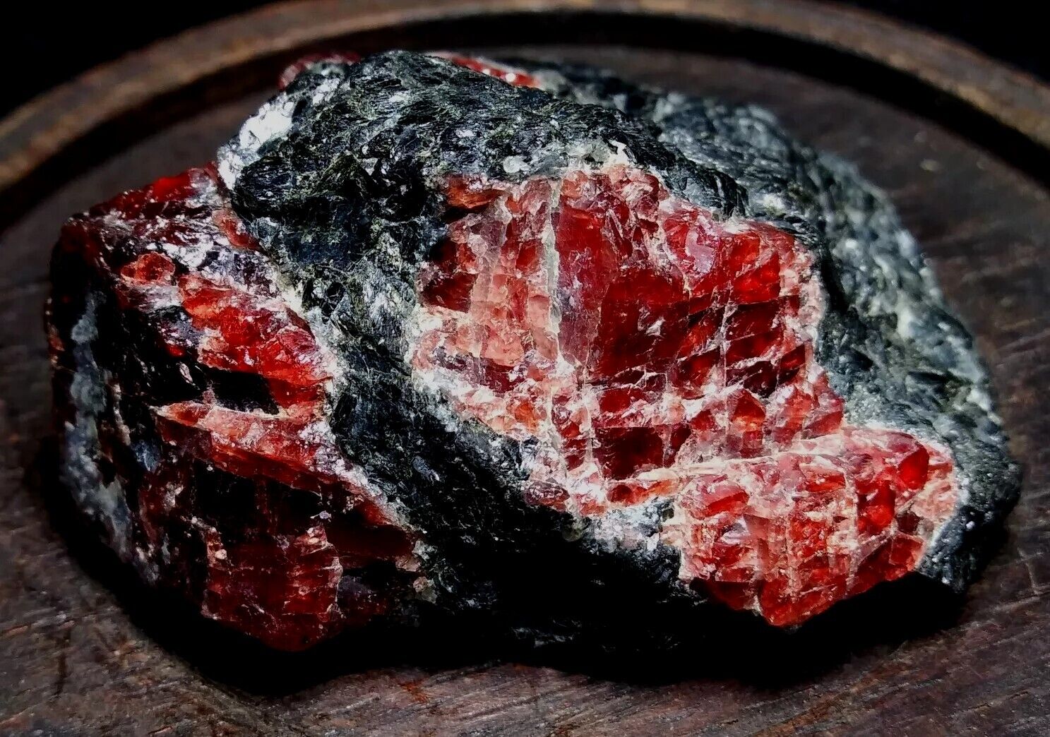 Deep Red Garnet Crystals On Black Mica Matrix Rare Old Mineral Specimen 218.35ct