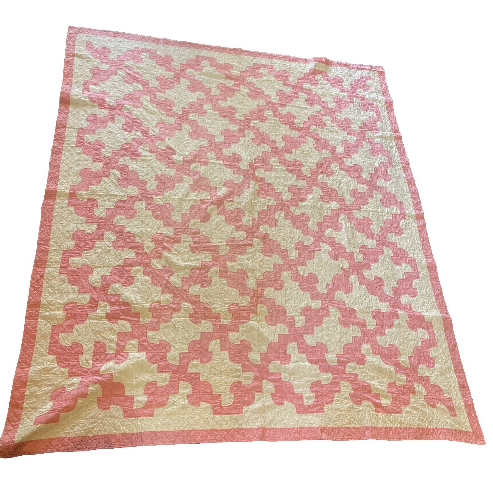 Antique Coverlet Pink White Drunkard\'s Path Patchwork Hand Sewn Quilt 1920’s