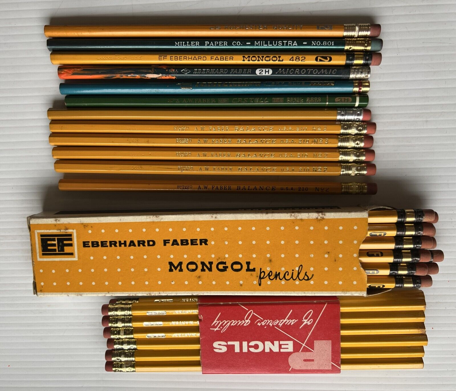 New Eberhard Faber Mongol 482 No. 2 Pencils w/Gold Bands - A.W. Faber No. 2