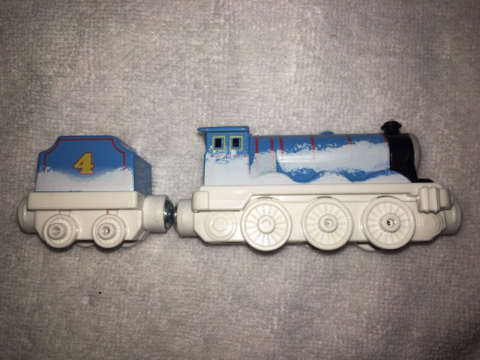 Thomas & Friends Winter Gordon Snow Ice Train Diecast Take Along Play Metal Used