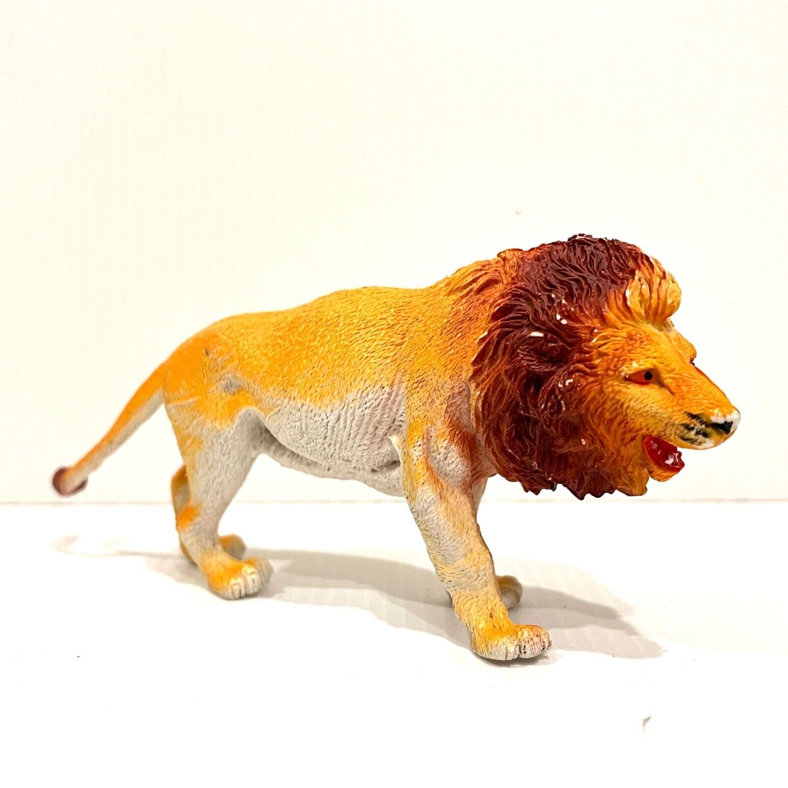 Vintage Plastic Lion Toy.Figure African Male Lion King of the Jungle