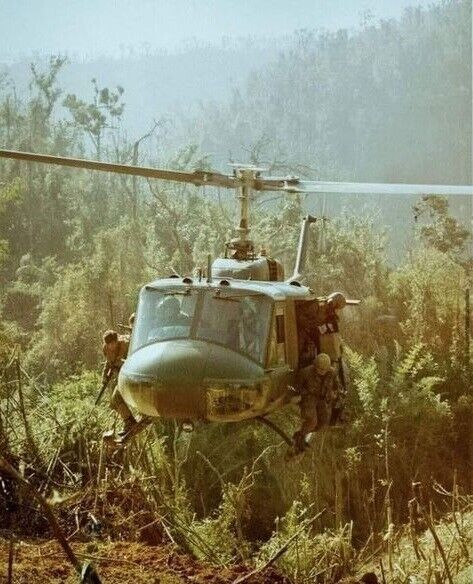 US Military Helicopter Landing Vietnam War Picture Poster Photo Print 4x6