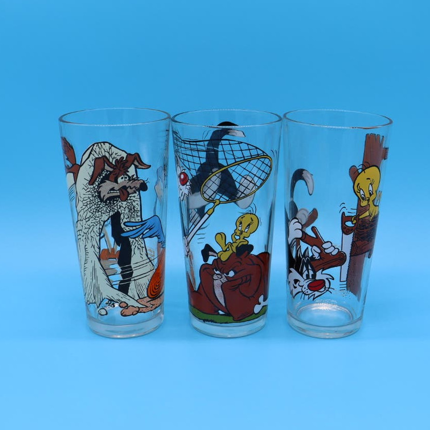 Vintage 1976 Looney Tunes Pepsi Co Collector\'s Cups Warner Brothers 