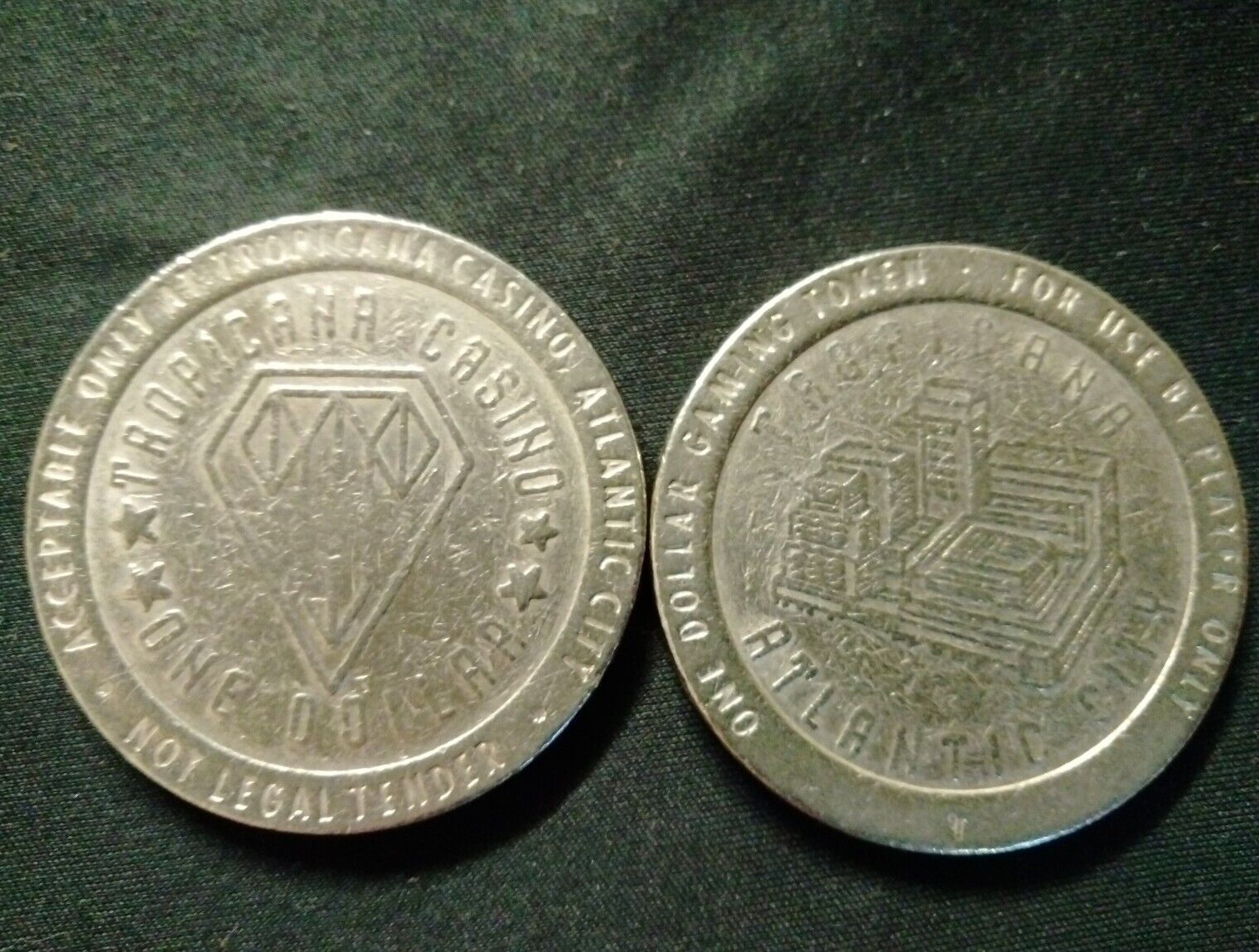 Vintage One Dollar $1 Coin Gaming Token Tropicana Casino Atlantic City Rare